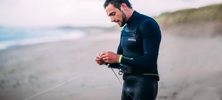 wetsuit-advice-mystic-mens-wetsuit-photo